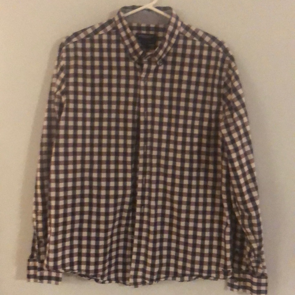 American Eagle men’s button up plaid